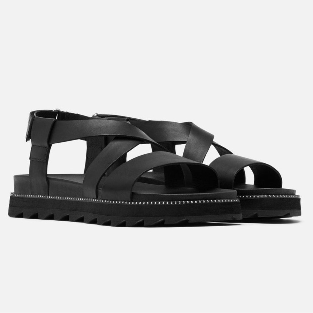Sorel Women's Roaming™ Criss Cross Sandal